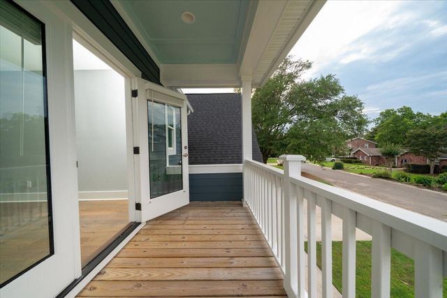 1291 S Barksdale Road, Mount Pleasant, SC 29464