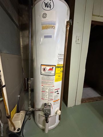 782 Cleveland Avenue, Lincoln Park, MI 48146