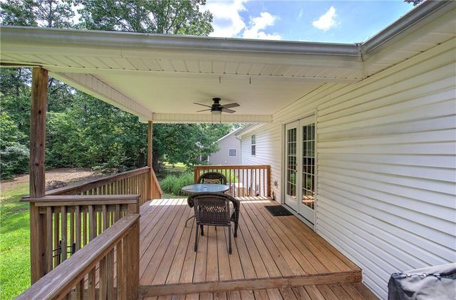 22 Bay Court SW, Cartersville, GA 30120