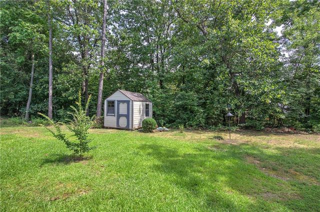 22 Bay Court SW, Cartersville, GA 30120