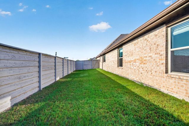 2419 Honeyberry Shrub Drive, Manvel, TX 77578