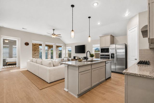 2419 Honeyberry Shrub Drive, Manvel, TX 77578