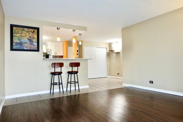 2015 S Finley Road 408, Lombard, IL 60148