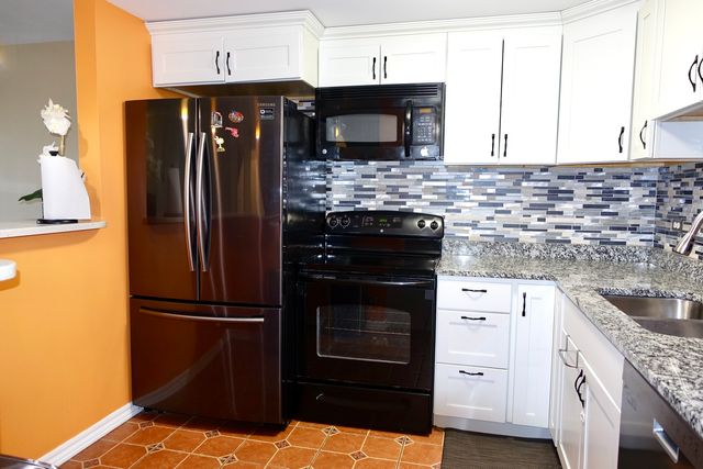 2015 S Finley Road 408, Lombard, IL 60148