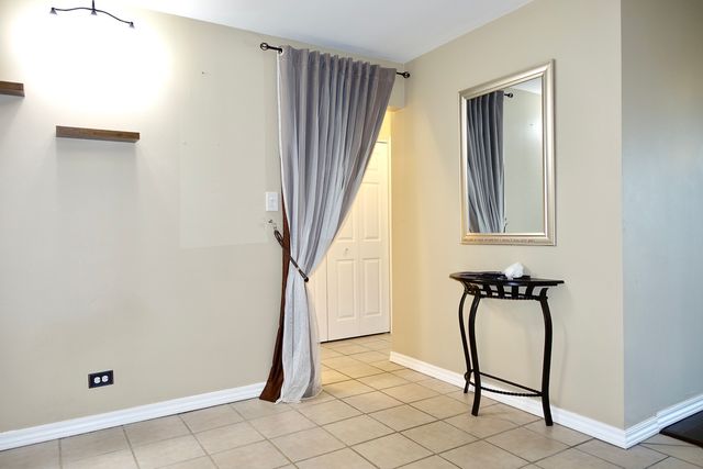 2015 S Finley Road 408, Lombard, IL 60148