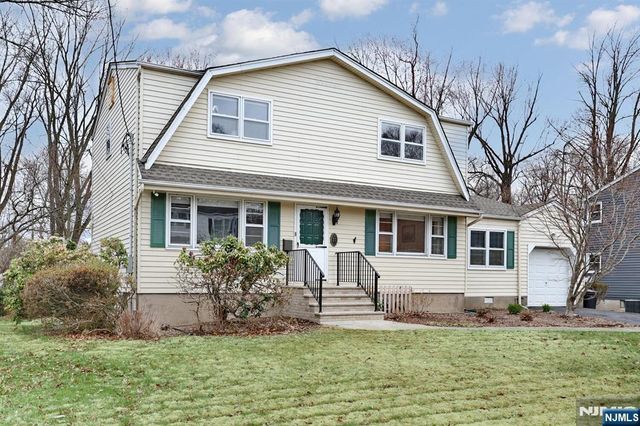 26 Wareham Road, Dumont, NJ 07628