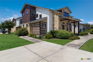 1654 Gruene Vineyard Crossing, New Braunfels, TX 78130