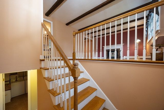 6 Clearview Dr, Milford, MA 01757