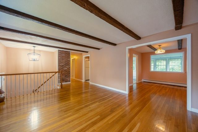 6 Clearview Dr, Milford, MA 01757