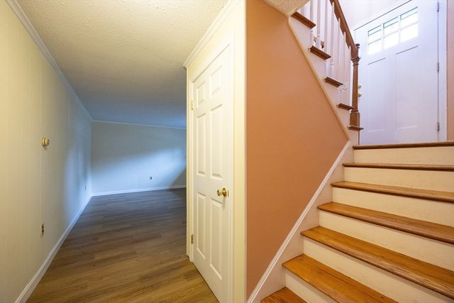 6 Clearview Dr, Milford, MA 01757