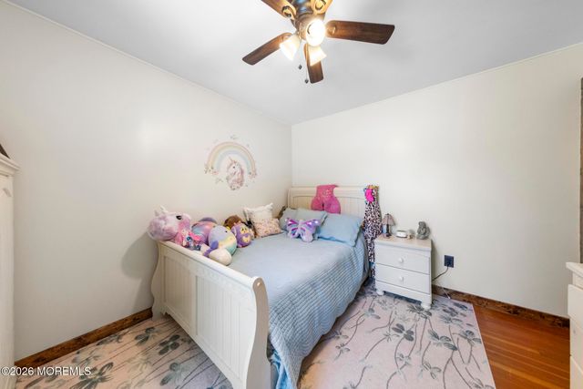 16 S Maple Avenue, Tuckerton, NJ 08087