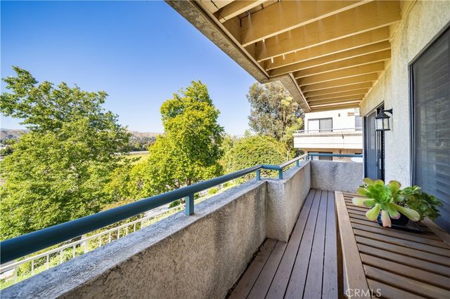18111 Erik Court 441, Canyon Country, CA 91387