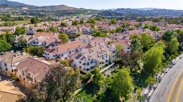 18111 Erik Court 441, Canyon Country, CA 91387