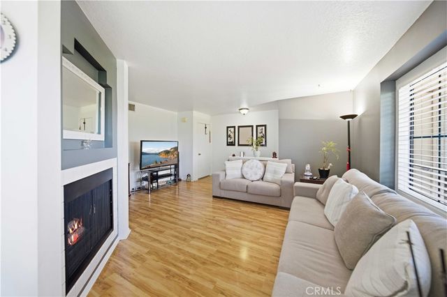 18111 Erik Court 441, Canyon Country, CA 91387