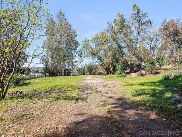 176 Ransom Hill Lane, Ramona, CA 92065