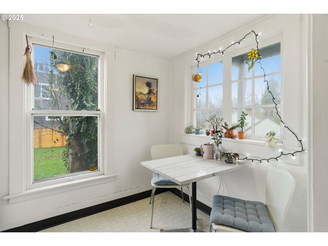 4405 Se ALDER St, Portland, OR 97215