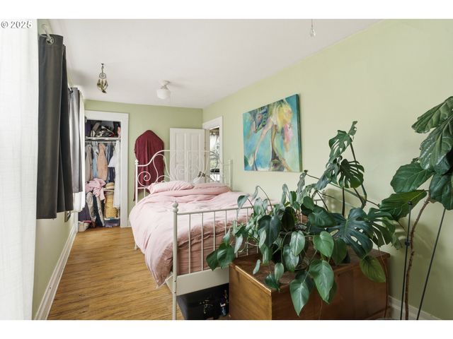 4405 Se ALDER St, Portland, OR 97215