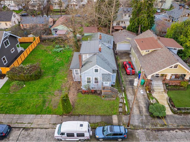 4405 Se ALDER St, Portland, OR 97215