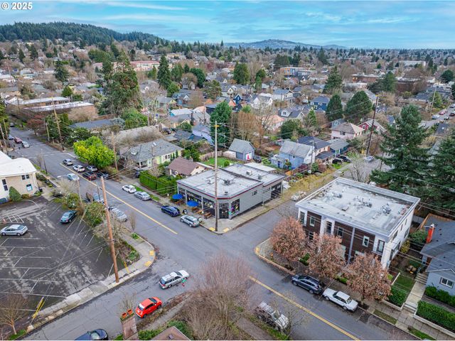 4405 Se ALDER St, Portland, OR 97215