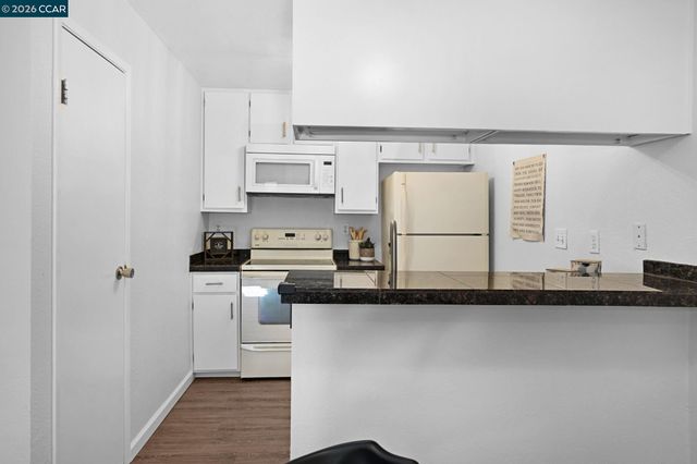 2340 Pleasant Hill Rd 2, Pleasant Hill, CA 94523