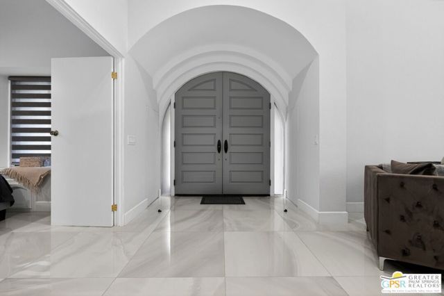 196 Kavenish Drive, Rancho Mirage, CA 92270