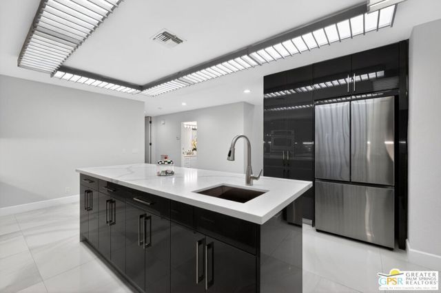 196 Kavenish Drive, Rancho Mirage, CA 92270