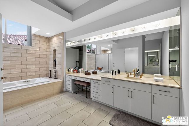 196 Kavenish Drive, Rancho Mirage, CA 92270