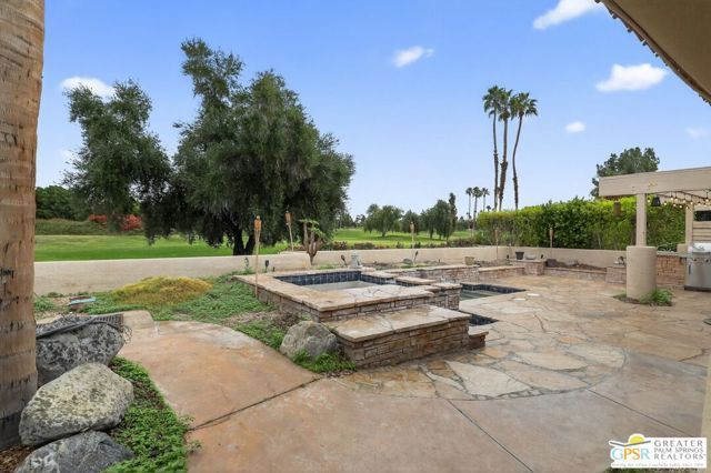 196 Kavenish Drive, Rancho Mirage, CA 92270
