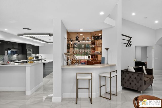 196 Kavenish Drive, Rancho Mirage, CA 92270