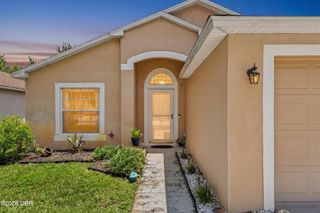 342 Dahoon Holly Drive, Daytona Beach, FL 32117