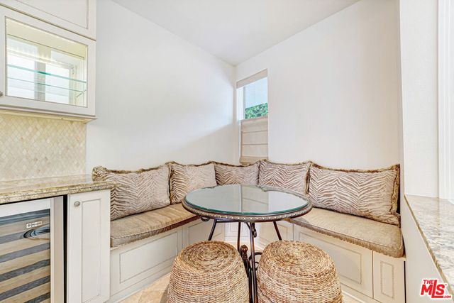 171 N Church Lane PH10, Los Angeles, CA 90049