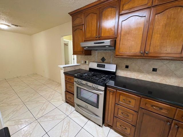 9210 Crescent Moon Drive, Houston, TX 77064