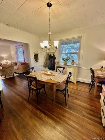 23 S Bayles Avenue, Port Washington, NY 11050