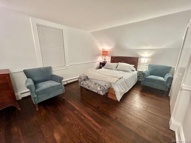 23 S Bayles Avenue, Port Washington, NY 11050