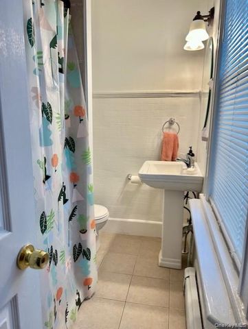 23 S Bayles Avenue, Port Washington, NY 11050