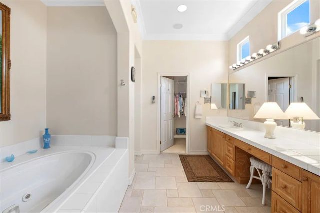 5322 E Gabrielle Lane, Orange, CA 92867