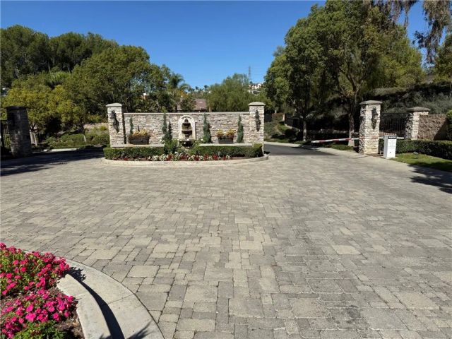 5322 E Gabrielle Lane, Orange, CA 92867