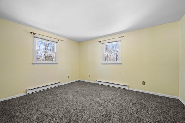 7 Birch Drive, Newmarket, NH 03857