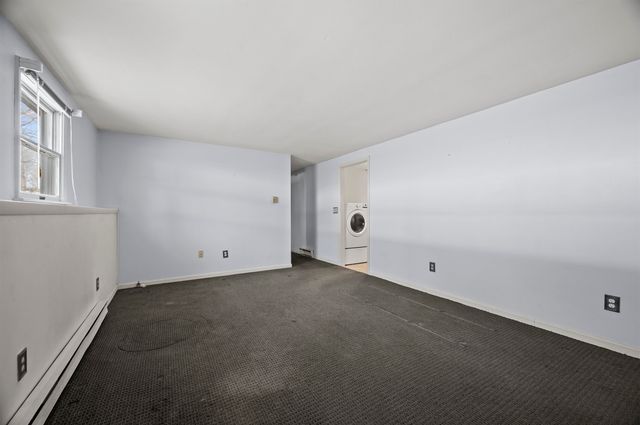 7 Birch Drive, Newmarket, NH 03857