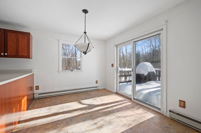 7 Birch Drive, Newmarket, NH 03857