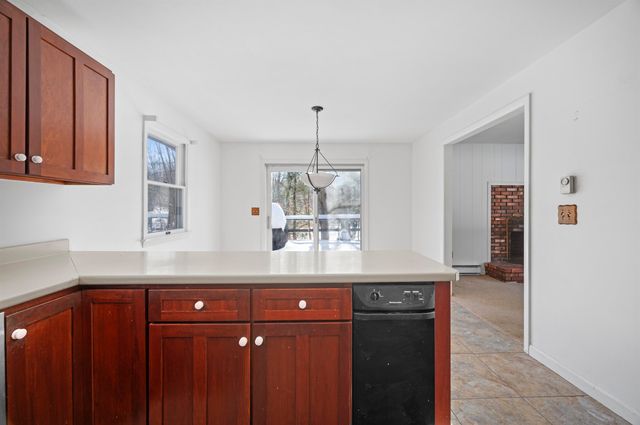 7 Birch Drive, Newmarket, NH 03857