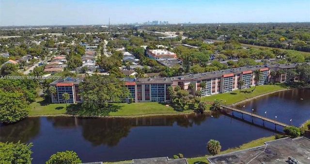 1103 NW 58TH Terrace 317, Sunrise, FL 33313