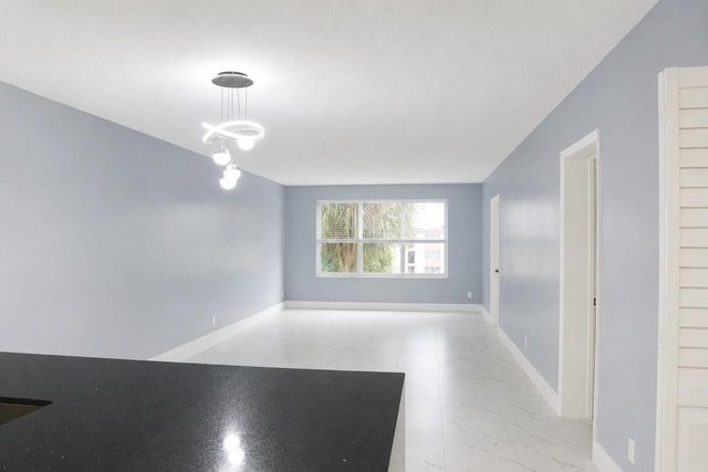 1103 NW 58TH Terrace 317, Sunrise, FL 33313