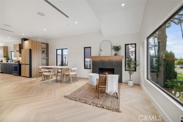 1346 Linden Avenue, Glendale, CA 91201