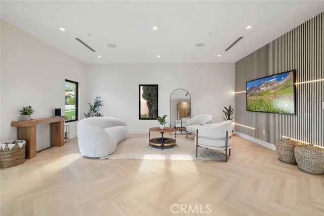 1346 Linden Avenue, Glendale, CA 91201