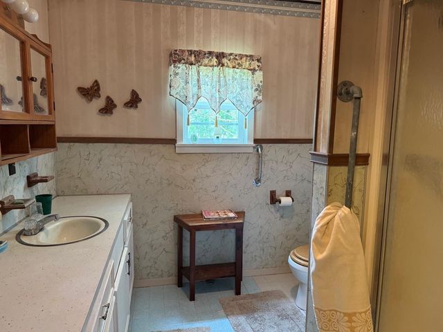 220 Bybee Road, Round Top, TX 78954