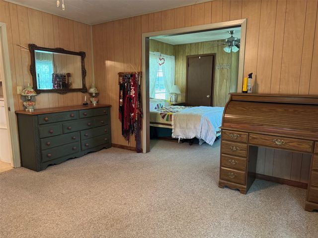 220 Bybee Road, Round Top, TX 78954