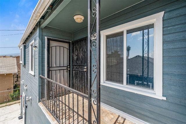 961 W 47th Street, Los Angeles, CA 90037