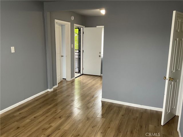 961 W 47th Street, Los Angeles, CA 90037