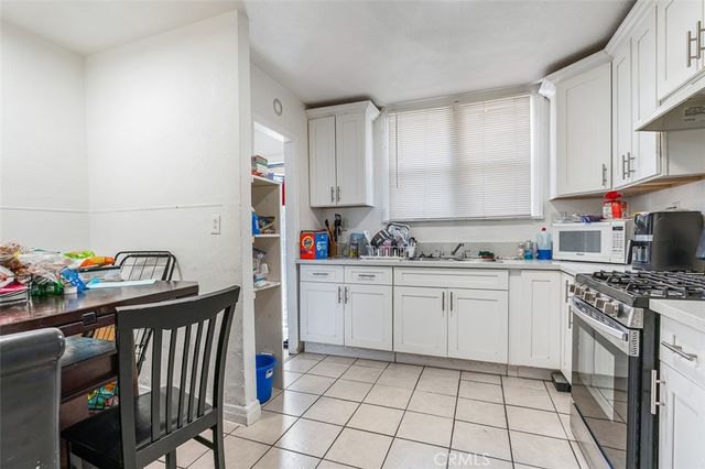 961 W 47th Street, Los Angeles, CA 90037